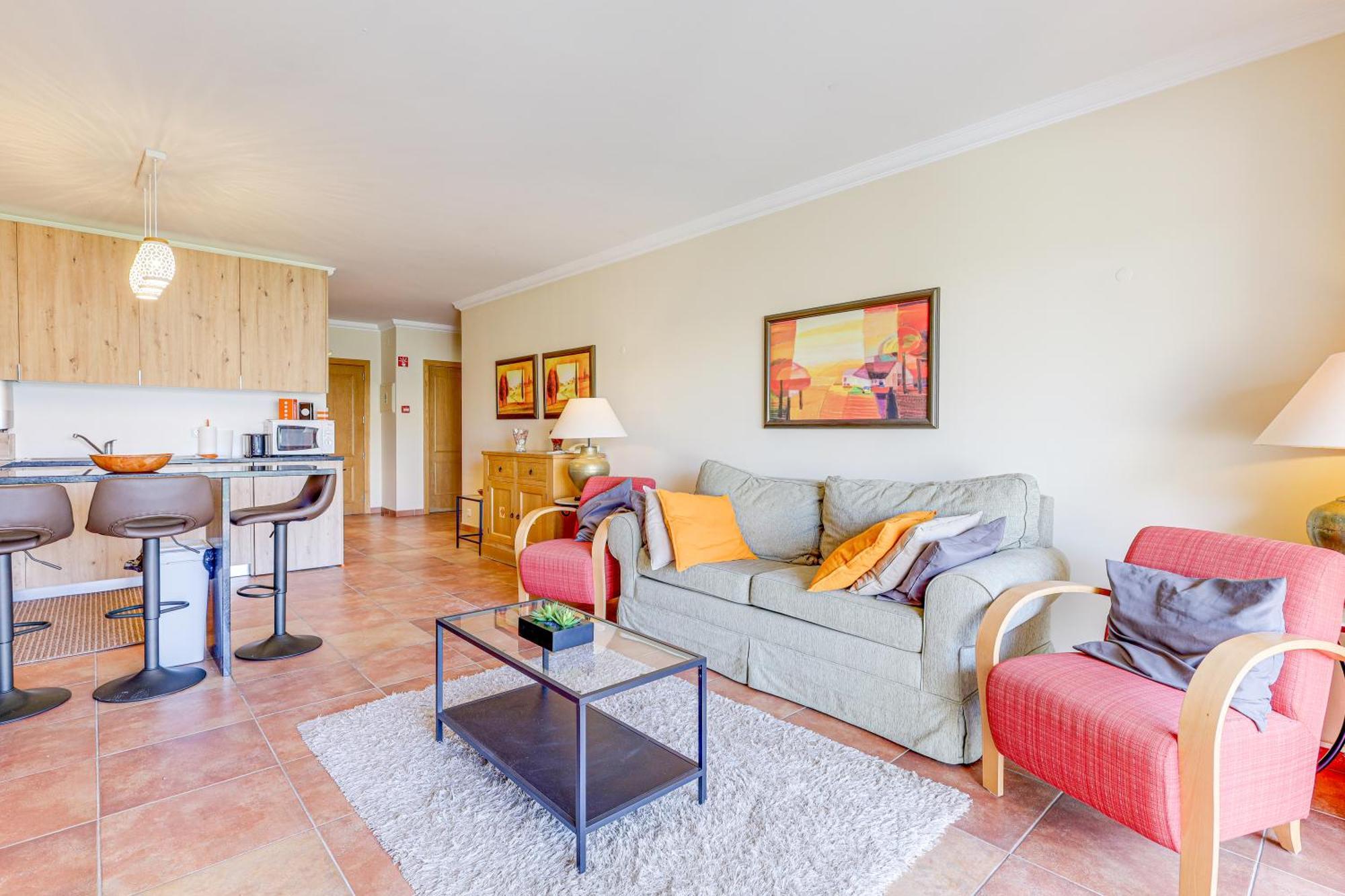 Apartment With 2 Bedrooms, 2M To The Beach Armação de Pêra Exterior foto