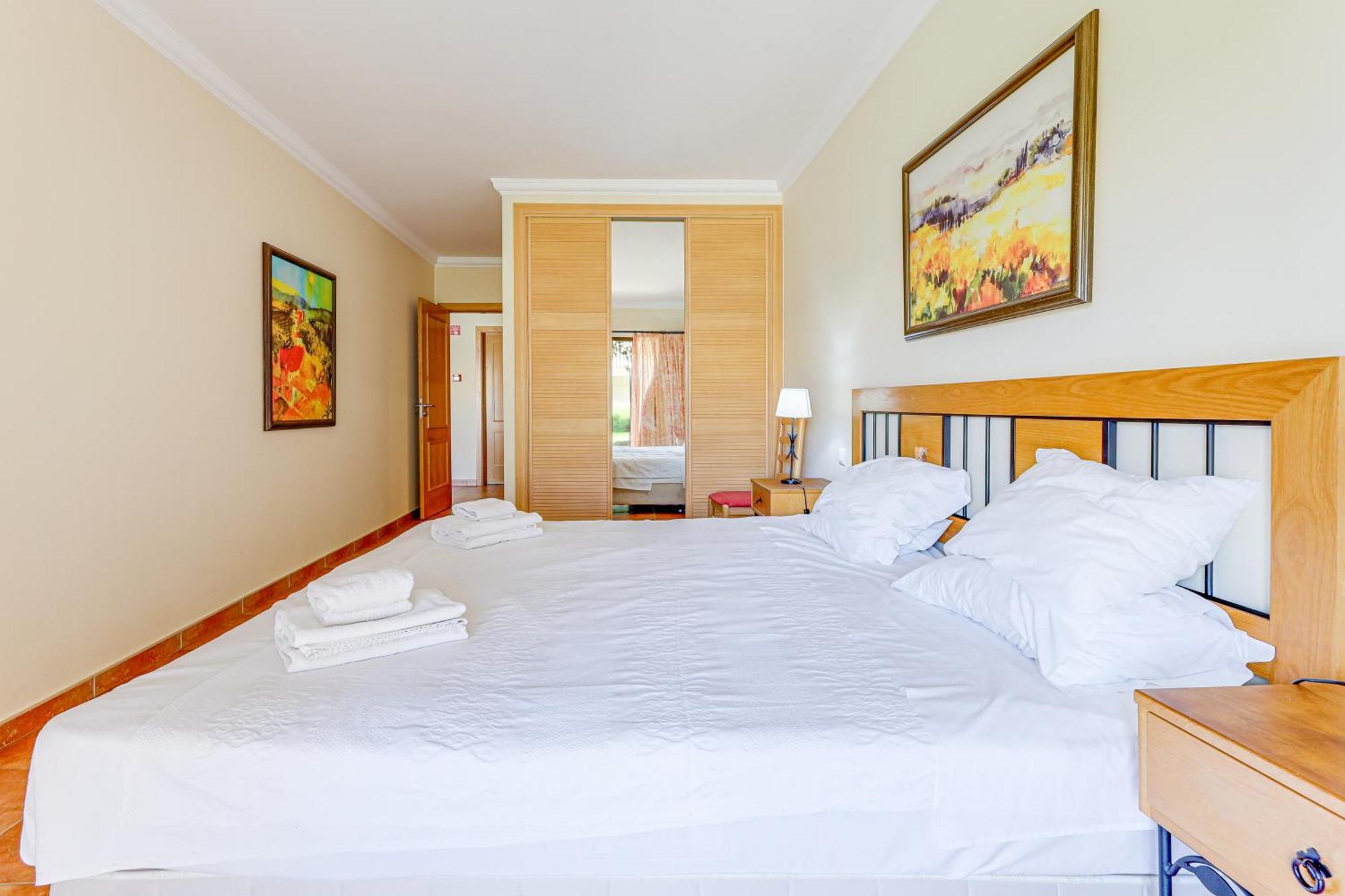 Apartment With 2 Bedrooms, 2M To The Beach Armação de Pêra Exterior foto